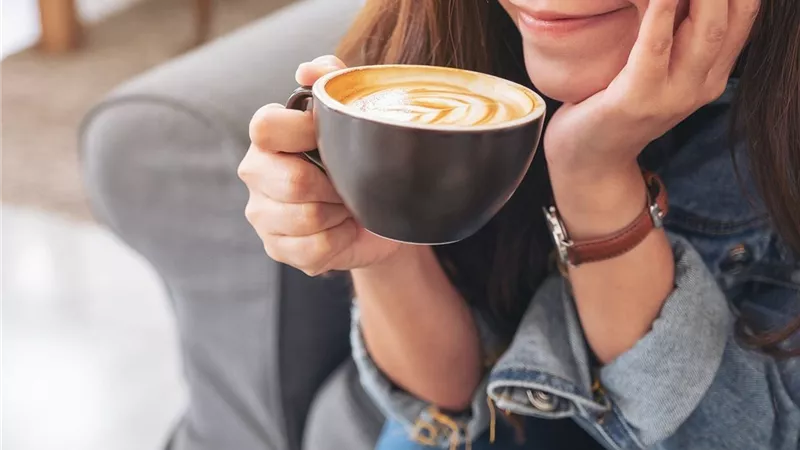 لا يمكنك شرب القهوة قبل إتمام هذه الخطوات الخمس لصحة الأمعاء