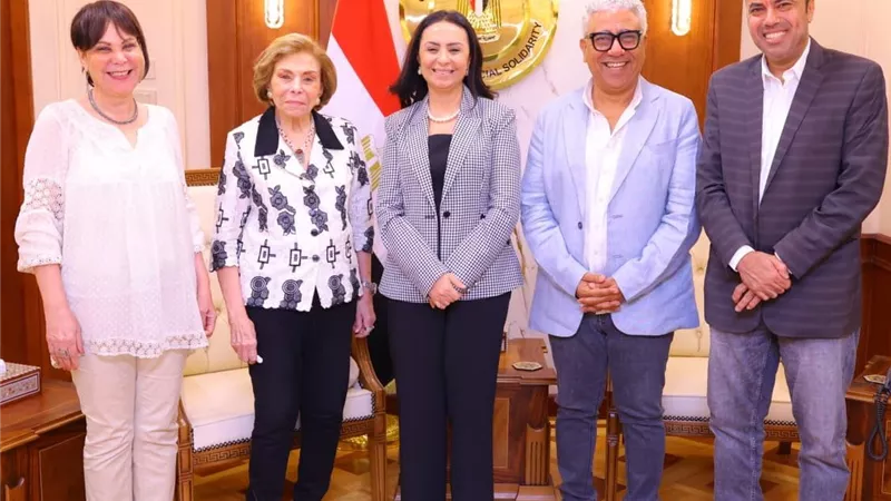 وزيرة التضامن الاجتماعي تستقبل وفد مهرجان أسوان الدولي لأفلام المرأة