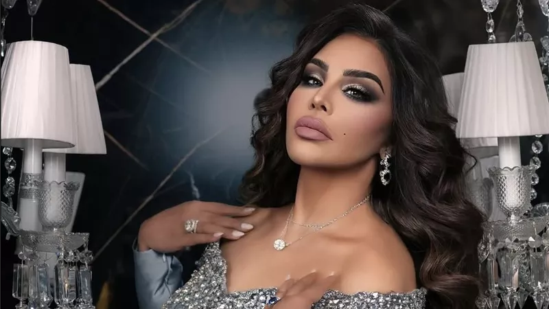 فخامة التفاصيل وبريق الأحجار.. أحلام تتصدر المشهد بأناقة استثنائية بتوقيع زهير مراد