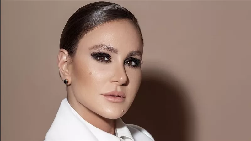 ديمة قندلفت.. حكاية أناقة كتبتها أشهر دور الأزياء العالمية