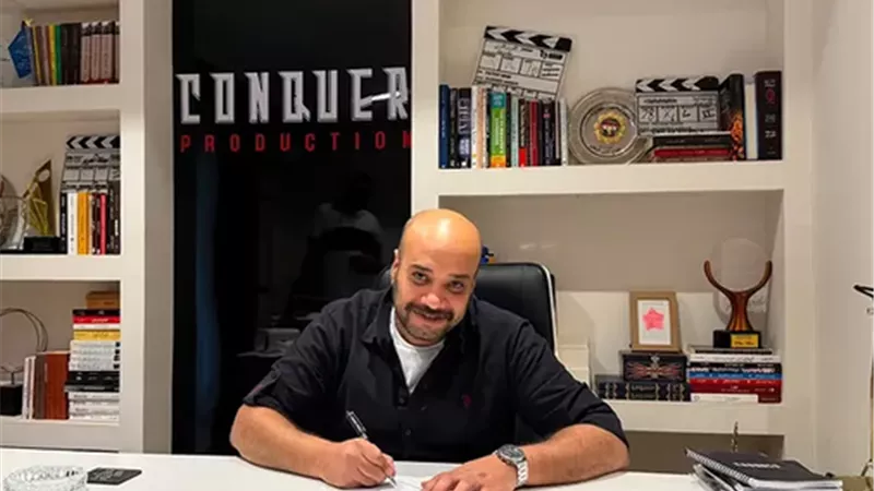 حاتم صلاح يتعاقد على مسلسل من بطولته في رمضان 2027