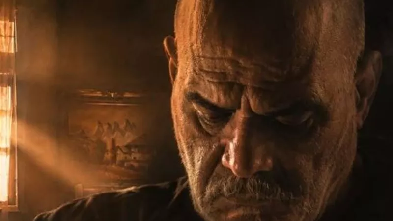 حسين داود يكشف عن بوستر مسلسله الجديد 