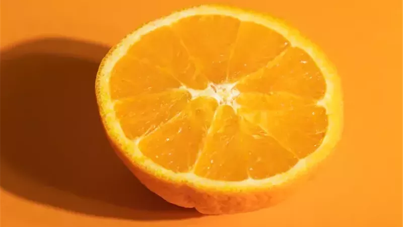11 نوعًا من الأطعمة قد تساعدك على العيش لفترة أطول