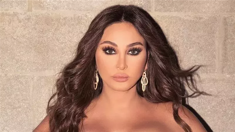 إليسا تطلق ألبوم «أنا سكتين» بـ12 أغنية جديدة