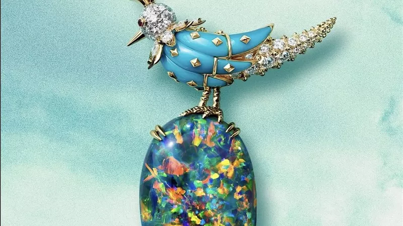 أحجار نادرة وطبيعة ملهمة.. تيفاني آند كو تكشف إبداعات حصرية احتفالًا بمرور عام على Tiffany Ginza