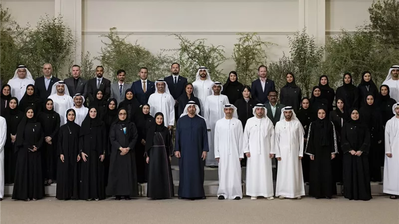 لقاء رئاسي رفيع المستوى يحتفي بإنجاز الفريق الوطني ويعزز مكانة الإمارات مركزاً للابتكار