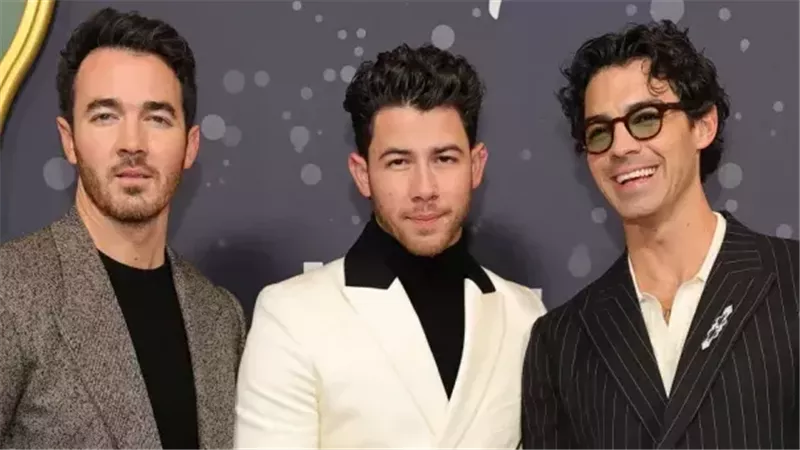 جولة ضخمة لـ Jonas Brothers في 45 مدينة بأمريكا 