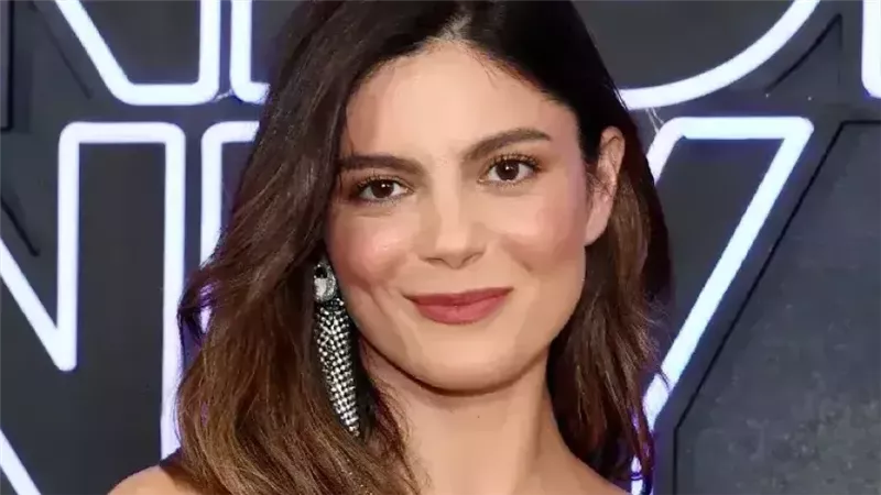 Ocean’s Eleven يعود من الستينيات..برادلي كوبر ومونيكا باربارو  في مهمة سرية