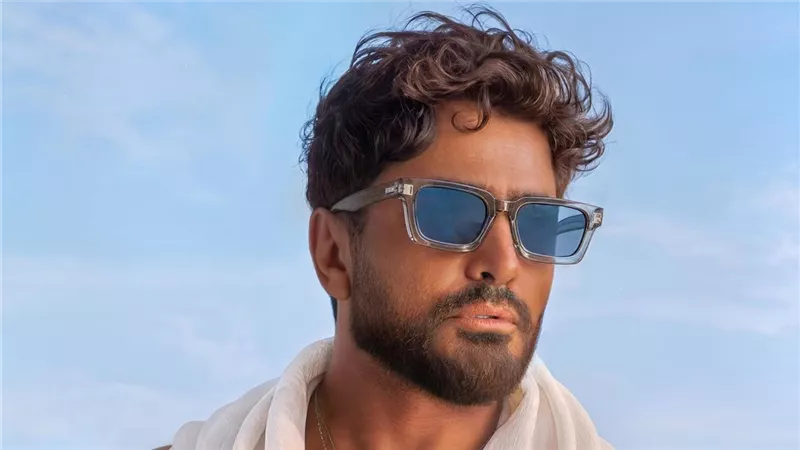 تامر حسني يستعد لمفاجأة جديدة في لندن بعد حفل الساحل