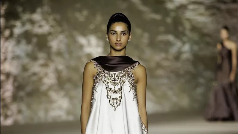     Riyadh Fashion Week 2026 يعلن فتح باب المشاركة أمام المواهب ومصممي الأزياء