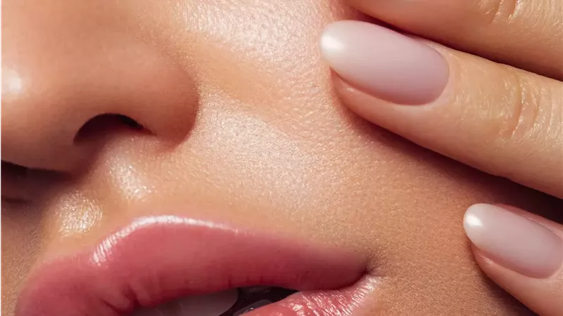 هل يمكن تصغير المسام الواسعة  فعلًا..  إليك أفضل الطرق لتقليل ظهورها