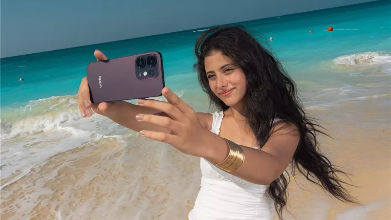 أيسل رمزي.. من نجاح الدراما إلى وجه إعلاني لـ«OPPO» واستعداد جديد لـ«قلب شمس»