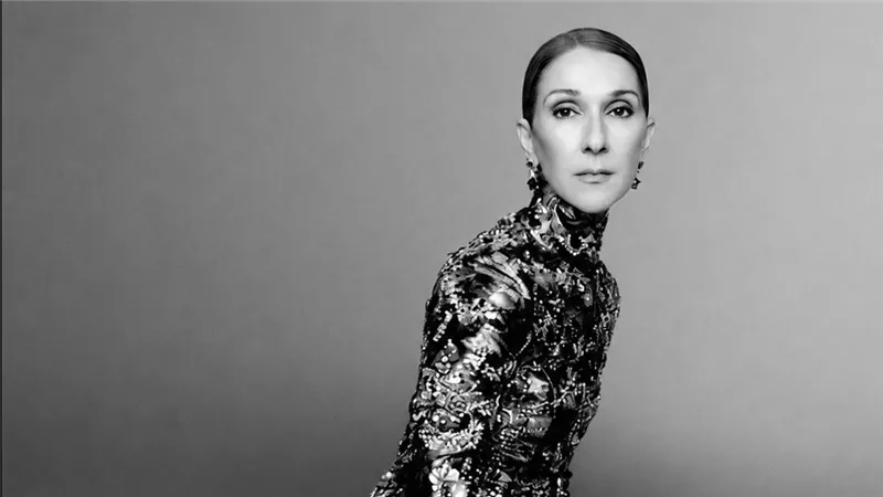 سيلين ديون تتصدر غلاف Harper’s Bazaar بأناقة استثنائية ومجوهرات Bulgari