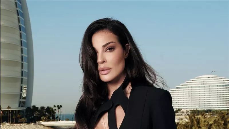     نادين نسيب نجيم.. رحلة أناقة تجمع كبار مصممي الأزياء وخبراء الجمال