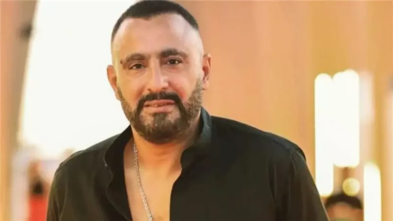 أحمد السقا يحيي ذكرى وفاة والده صلاح السقا برسالة مؤثرة