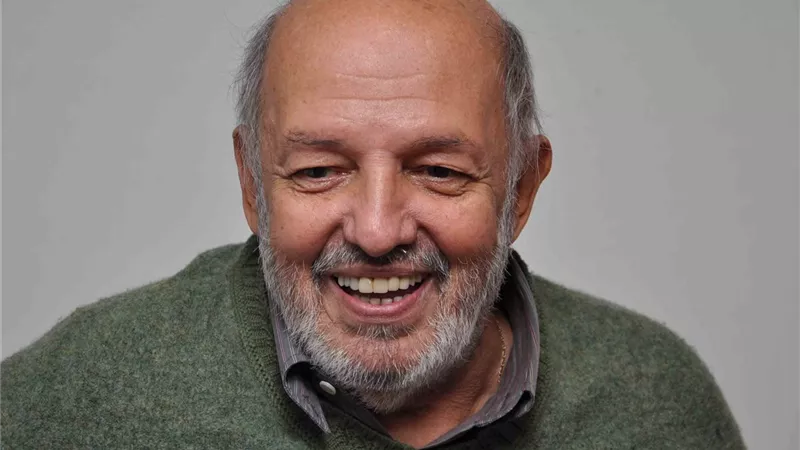 مهرجان الجونة السينمائي يحتفي باسم المخرج الراحل محمد خان في نسخته الـ9 تقديرًا لمسيرته