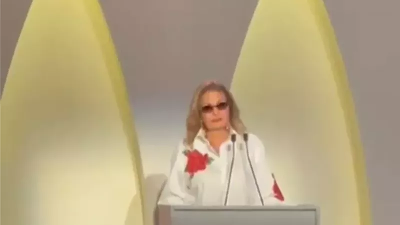 منى زكي في عيون يسرا 