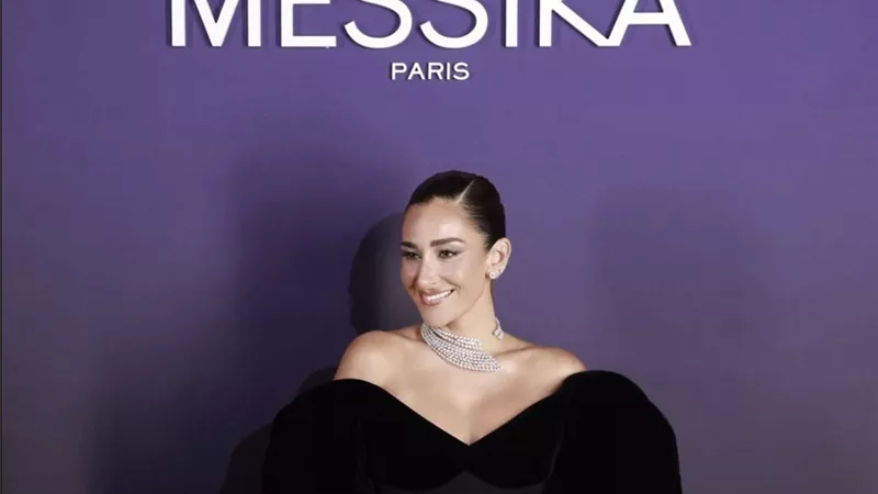 أمينة خليل تتألق بالأناقة الباريسية في حفل مجوهرات Messika خلال أسبوع الموضة