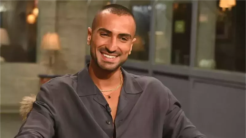 200 تراك و4 سنين من الحيرة