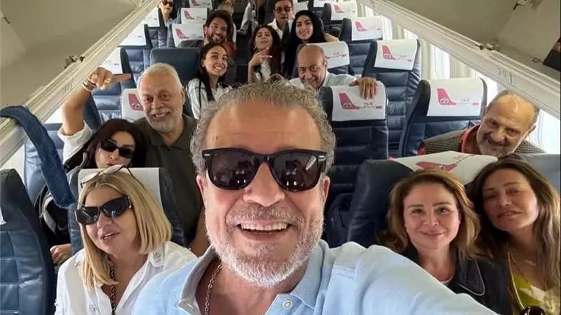من مطار القاهرة إلى الجونة.. رحلة النجوم لافتتاح المهرجان بدأت
