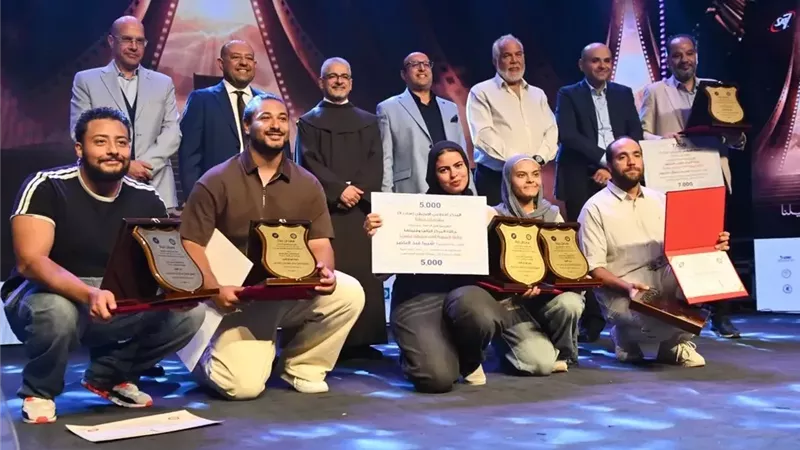 مواهب شابة وجوائز .. مهرجان 
